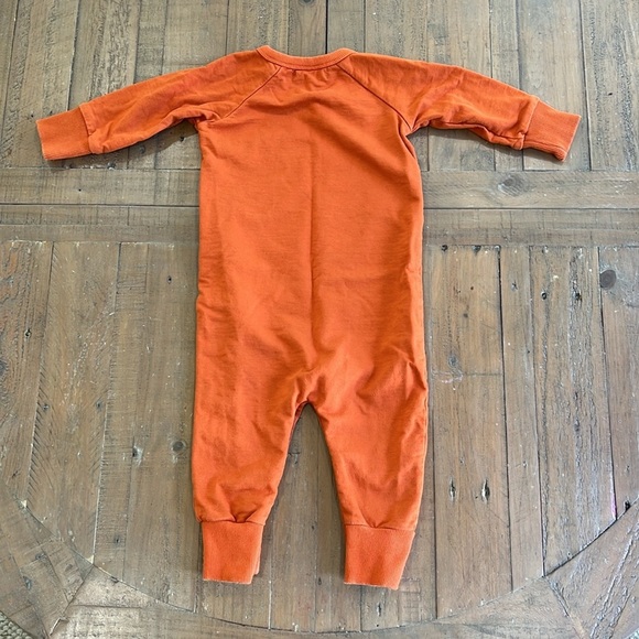 Little James orange cotton romper - Picture 5 of 7